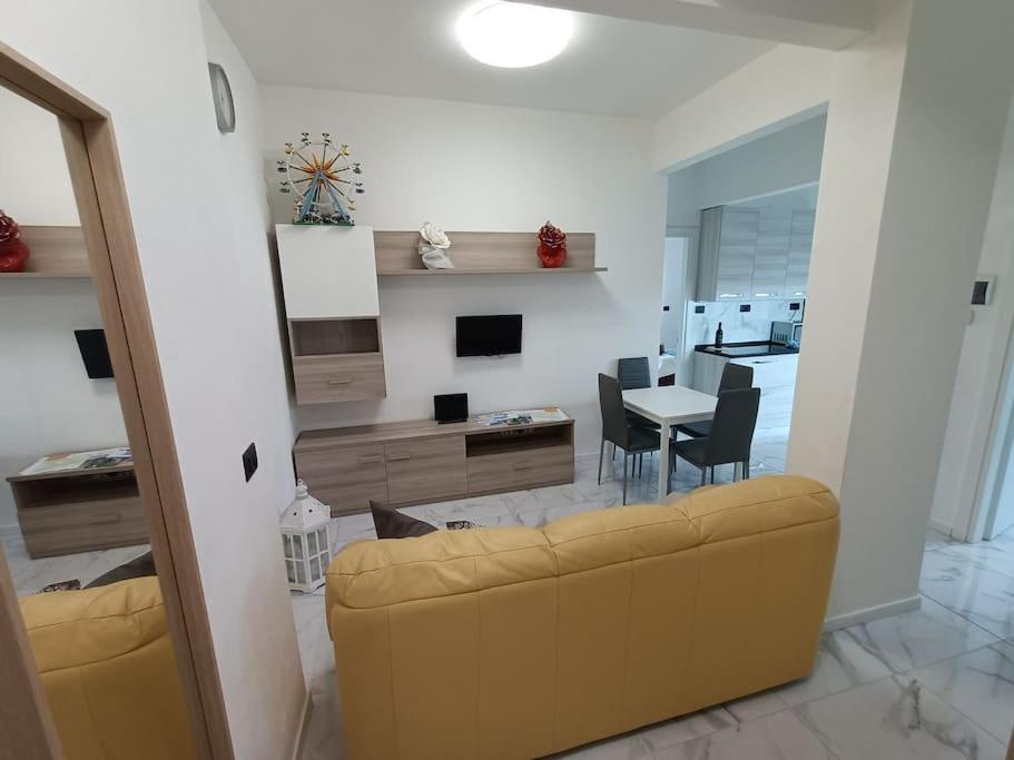La Casa Di Lila - Appartamento Con Ingresso Indipendente E Spazio Esterno Rapallo Exteriör bild